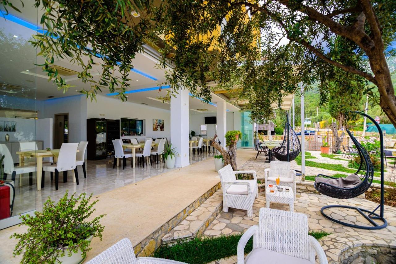 Hotel Orange Dhërmi Buitenkant foto