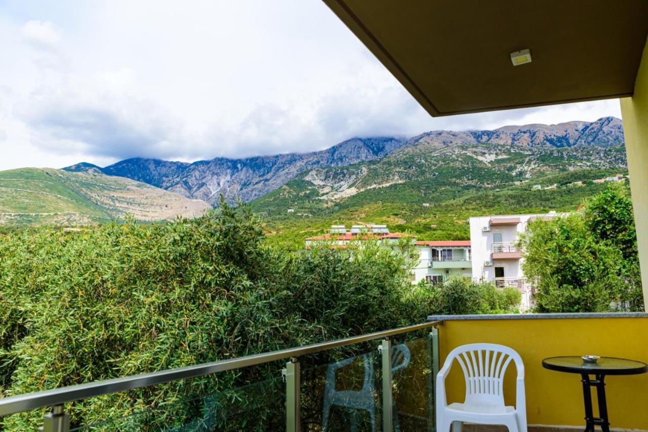 Hotel Orange Dhërmi Buitenkant foto