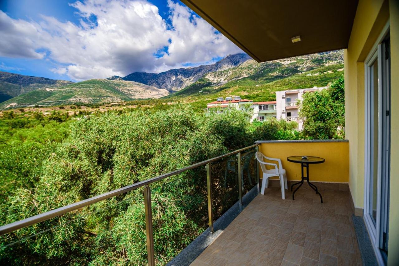 Hotel Orange Dhërmi Buitenkant foto