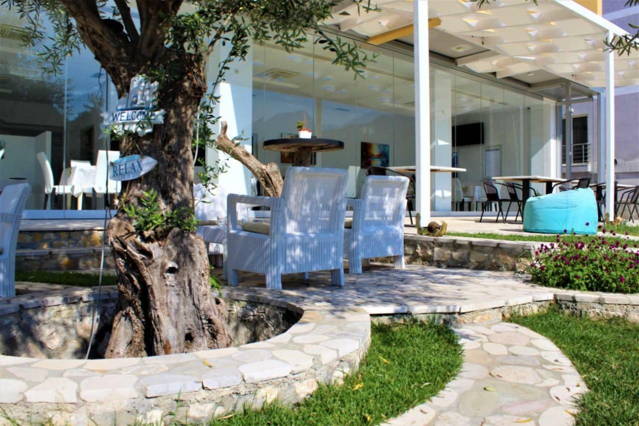 Hotel Orange Dhërmi Buitenkant foto